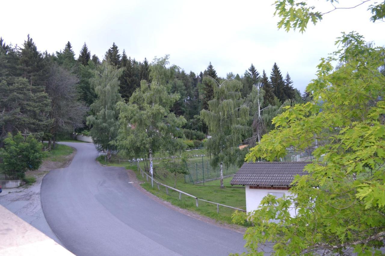 Gasthof Zum Gruenen Baum Verano Zewnętrze zdjęcie