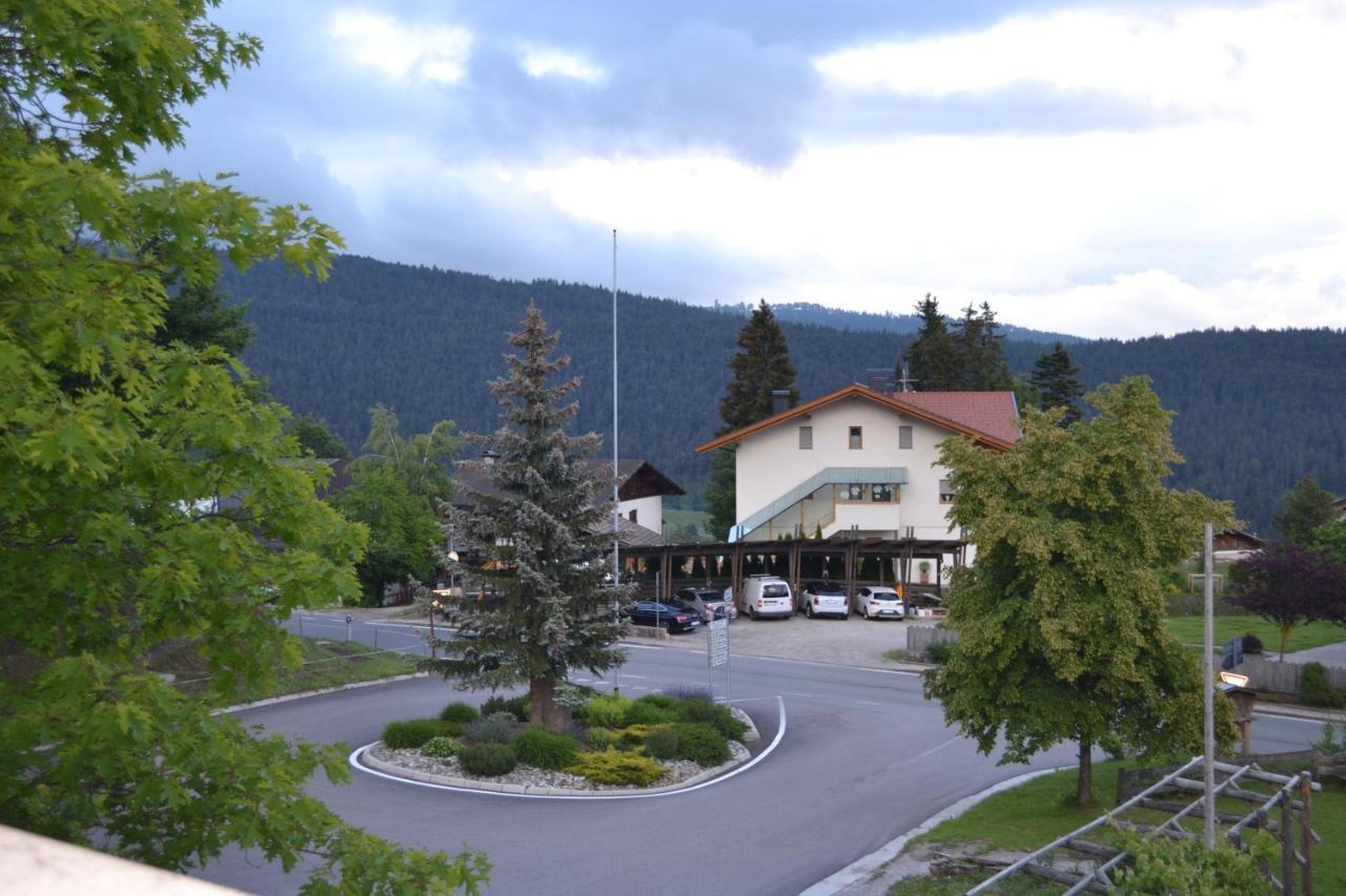 Gasthof Zum Gruenen Baum Verano Zewnętrze zdjęcie